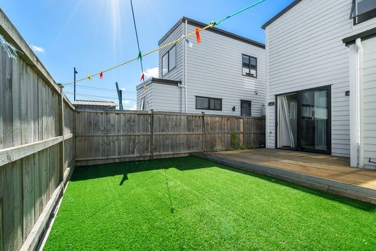 Photo of property in 3 Tumu Road, Papakura, 2110