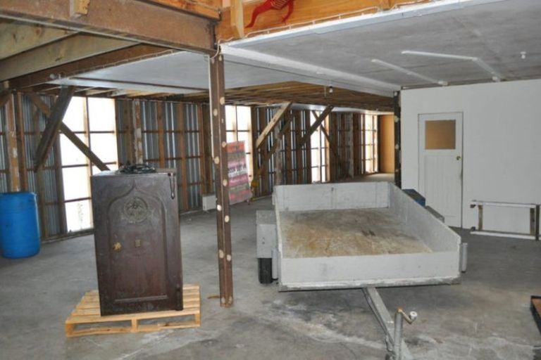 Photo of property in 170 Paraite Road, Paraite, New Plymouth, 4373