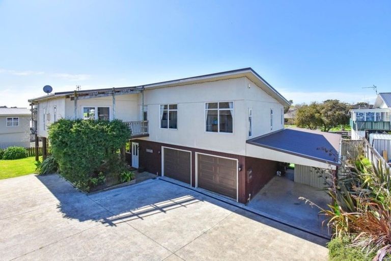 Photo of property in 92a Wharf Road, Clarks Beach, Pukekohe, 2679