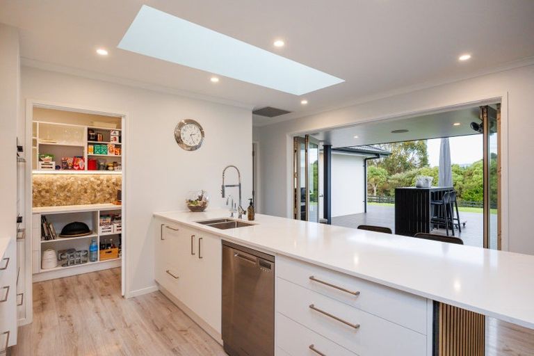 Photo of property in 61 Hartwell Drive, Kelvin Grove, Palmerston North, 4470