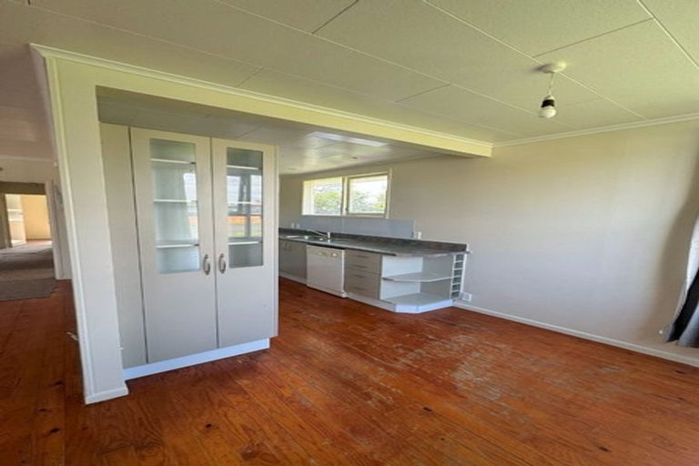 Photo of property in 5 Wroughton Crescent, Otara, Auckland, 2023