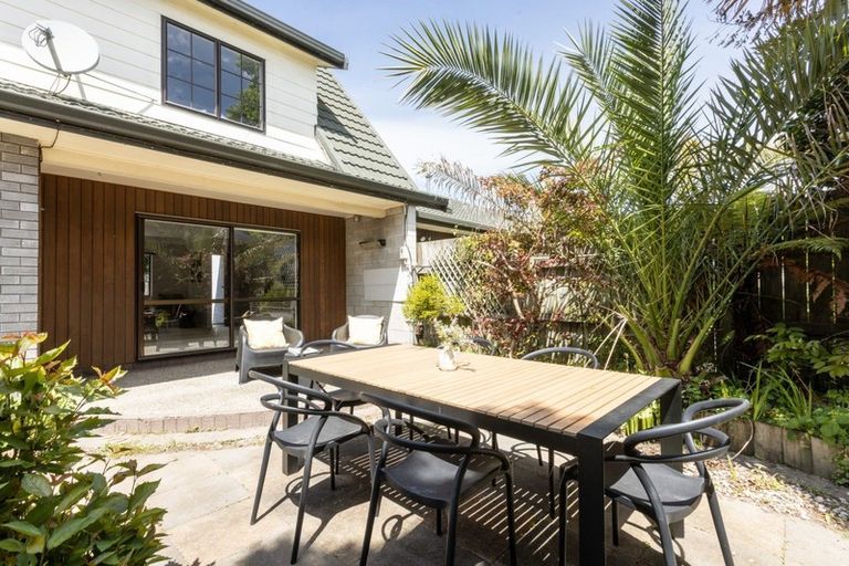 Photo of property in 2/409 Knight Street, Hastings, 4122