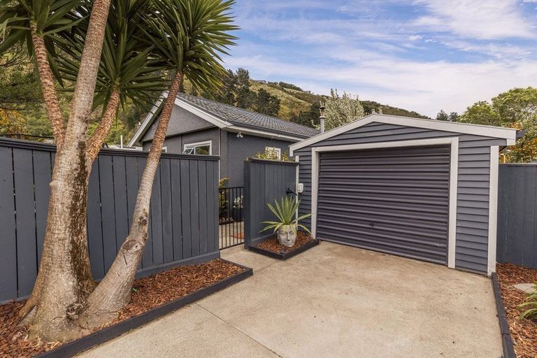 Photo of property in 5 Duncan Street, Sumner, Christchurch, 8081