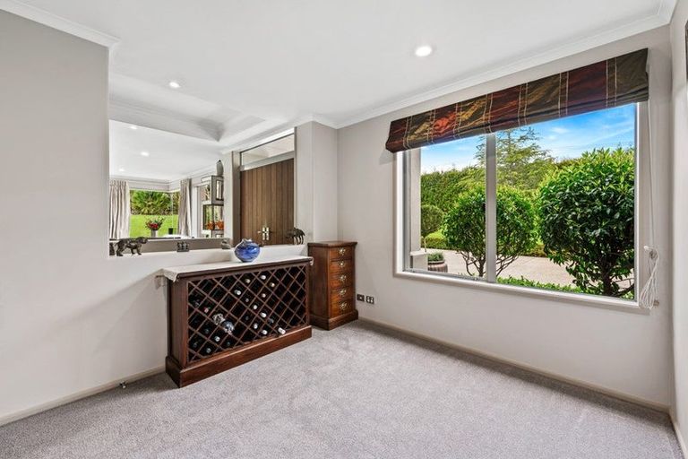 Photo of property in 175 Oraha Road, Kumeu, 0892