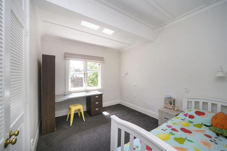 Photo of property in 42 Te Awe Awe Street, Hokowhitu, Palmerston North, 4410