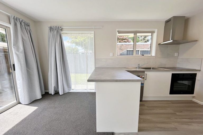 Photo of property in 2/481 Barrington Street, Addington, Christchurch, 8024