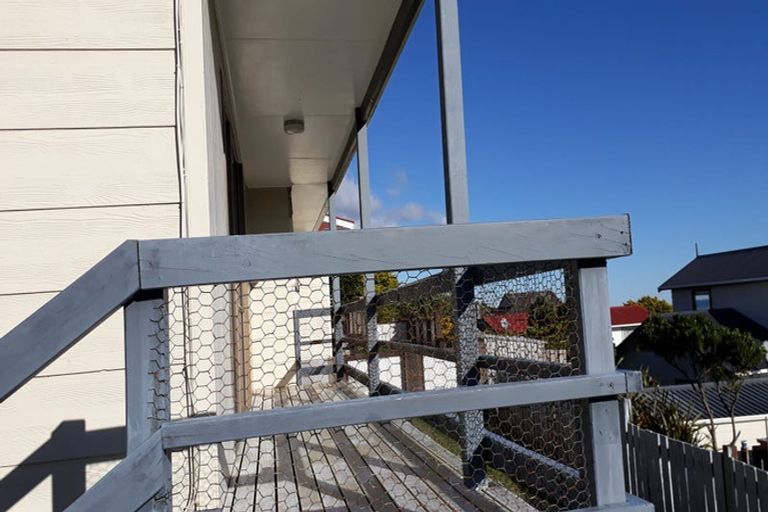 Photo of property in 9a Mossburn Grove, Kelson, Lower Hutt, 5010