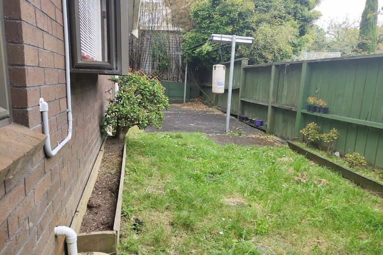 Photo of property in 2/11 Macleans Road, Bucklands Beach, Auckland, 2014