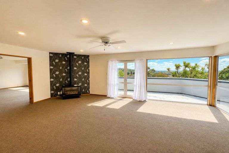 Photo of property in 14 Lucknow Place, Cashmere, Christchurch, 8022
