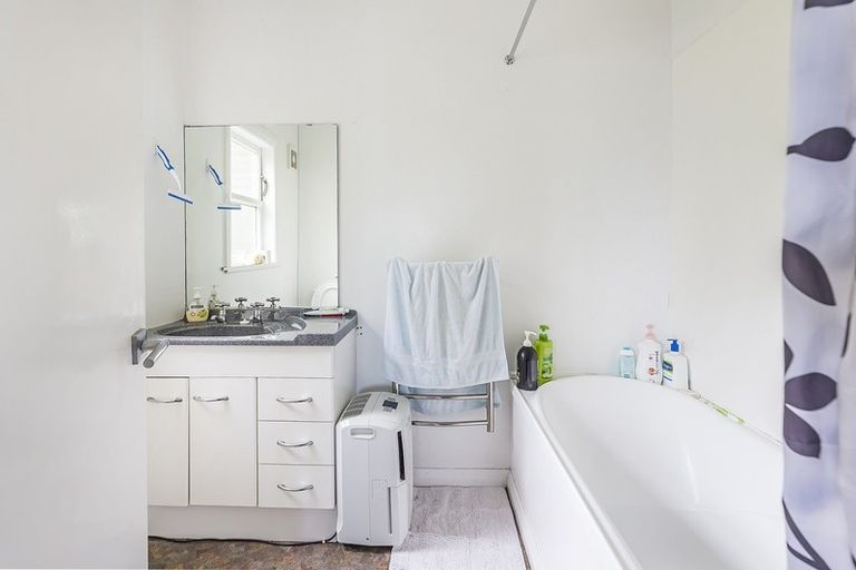 Photo of property in 175 The Ridgeway, Kingston, Wellington, 6021