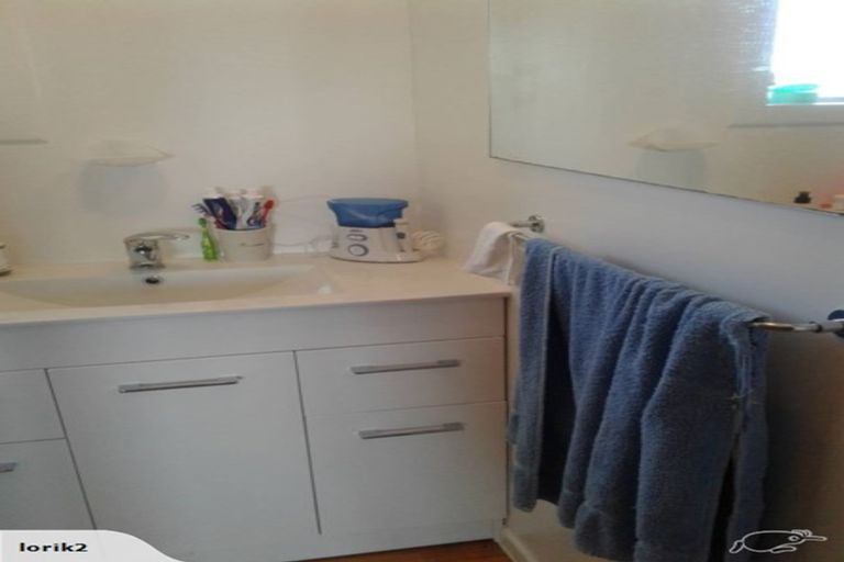 Photo of property in 46 Stott Avenue, Birkdale, Auckland, 0626