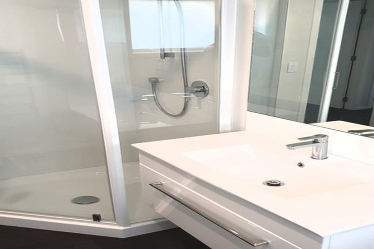 Photo of property in 115a Bell Road, Waiwhetu, Lower Hutt, 5010