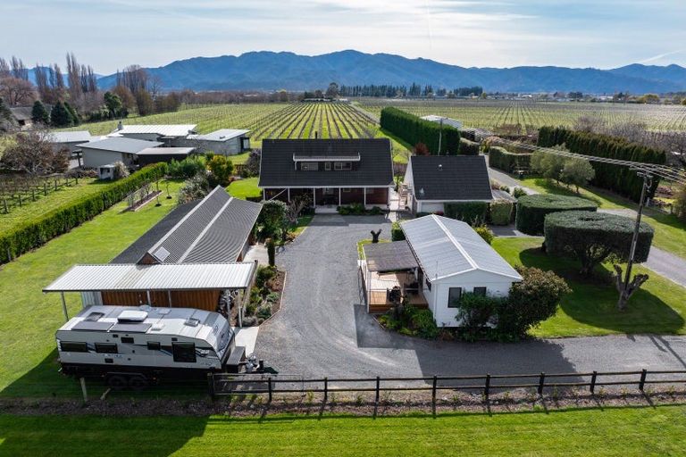 Photo of property in 15 Brook Street, Renwick, 7204