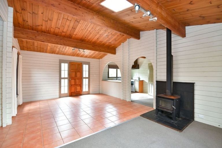 Photo of property in 24a Fairway Avenue, Red Beach, 0932