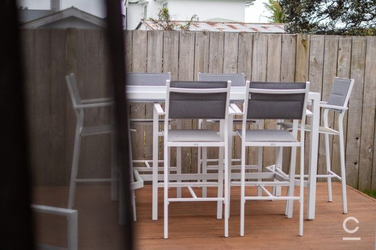 Photo of property in 47b Ngatai Road, Otumoetai, Tauranga, 3110