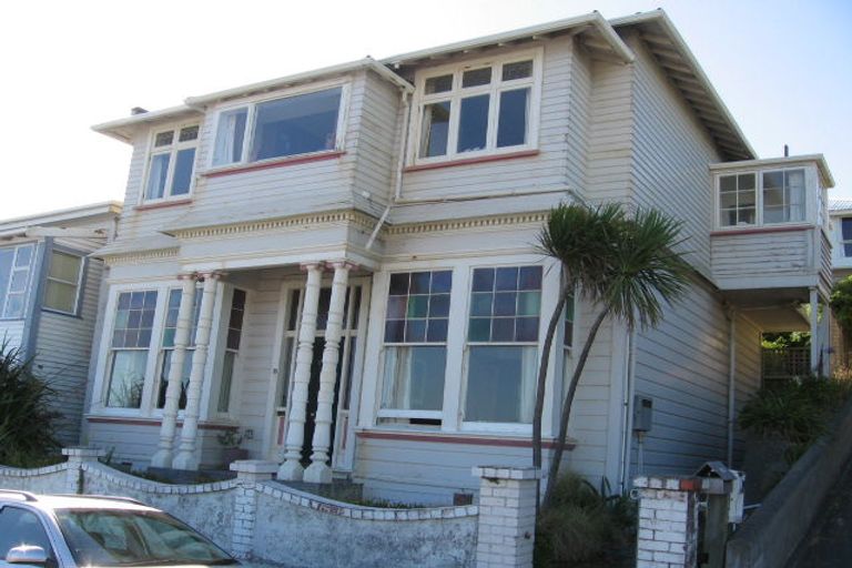 Photo of property in 18 Mcfarlane Street, Mount Victoria, Wellington, 6011