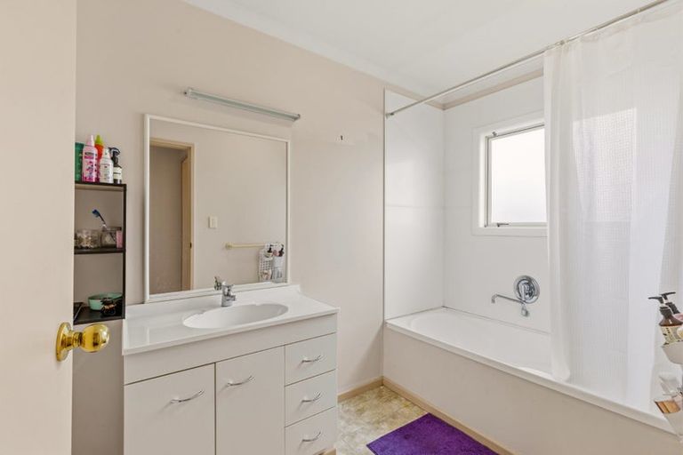 Photo of property in 2 Mcpherson Drive, Morrinsville, 3300