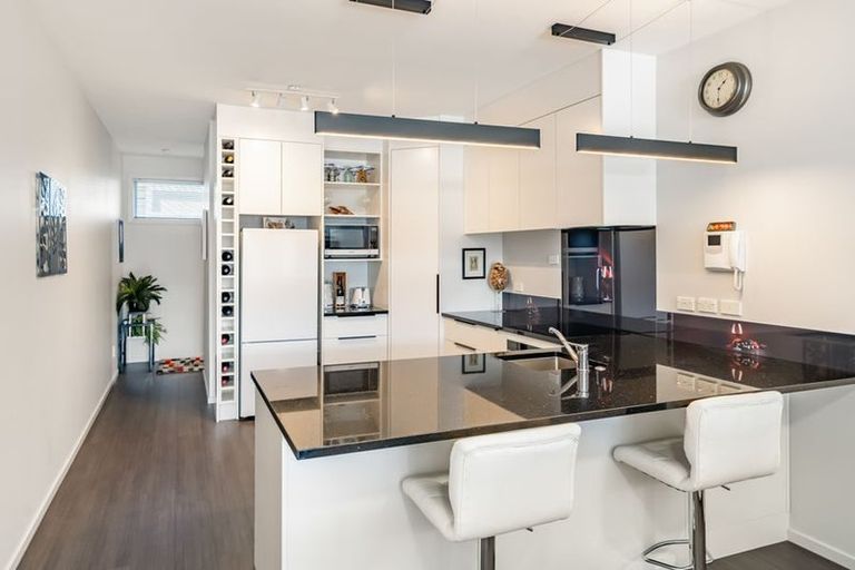 Photo of property in 6/337 Jackson Street, Petone, Lower Hutt, 5012