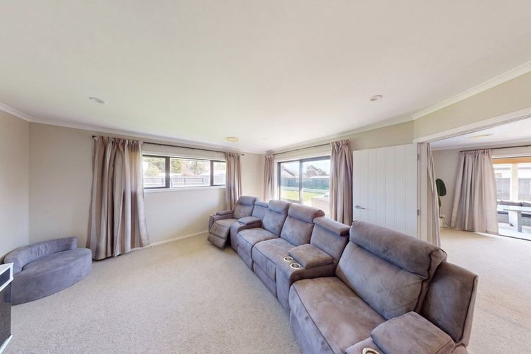 Photo of property in 3 Mahi Grove, Maewa, Feilding, 4702