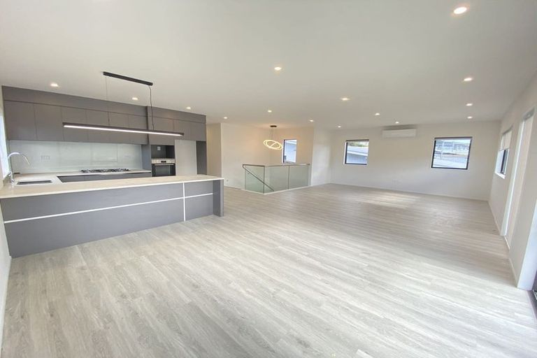 Photo of property in 64 Pacific Heights Road, Orewa, 0931