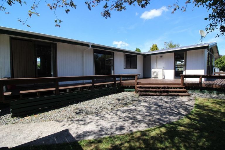 Photo of property in 42 Waianiwa Place, Tokoroa, 3420