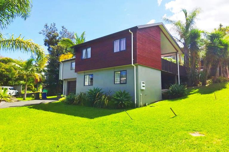 Photo of property in 49b Rua Road, Glen Eden, Auckland, 0602