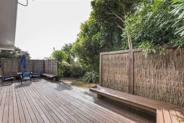 Photo of property in 1 Charwell Place, Highbury, Palmerston North, 4412