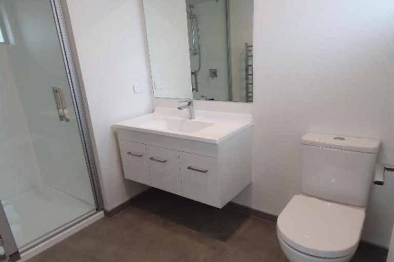 Photo of property in 5a Massey Street, Westown, New Plymouth, 4310