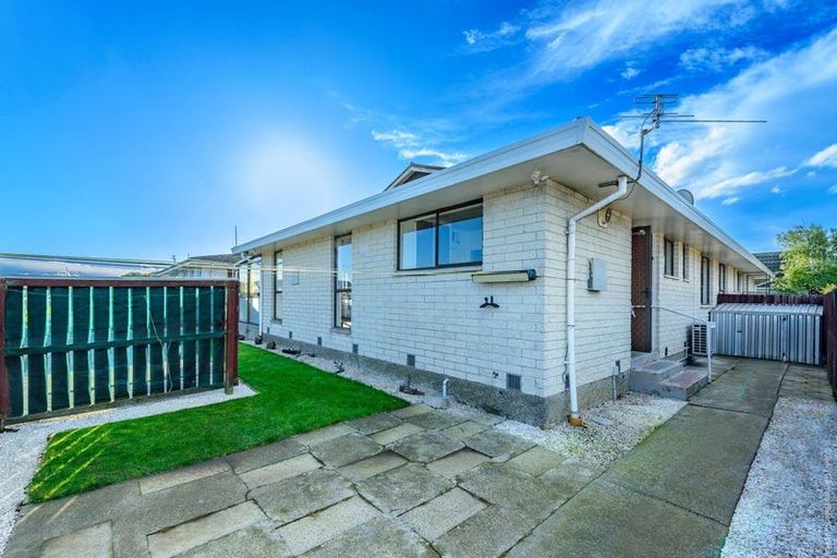 Photo of property in 1/17 Apollo Place, Papanui, Christchurch, 8052