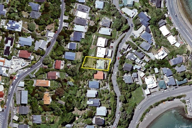 Photo of property in 72 Maida Vale Road, Roseneath, Wellington, 6011