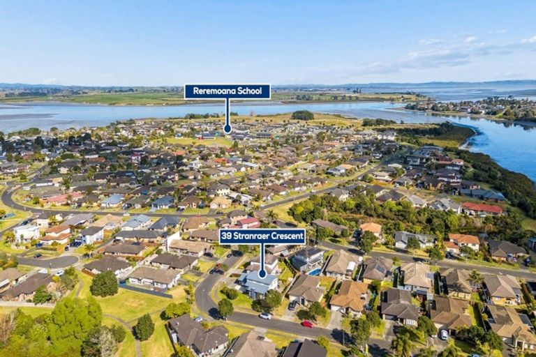 Photo of property in 39 Stranraer Crescent, Wattle Downs, Auckland, 2103