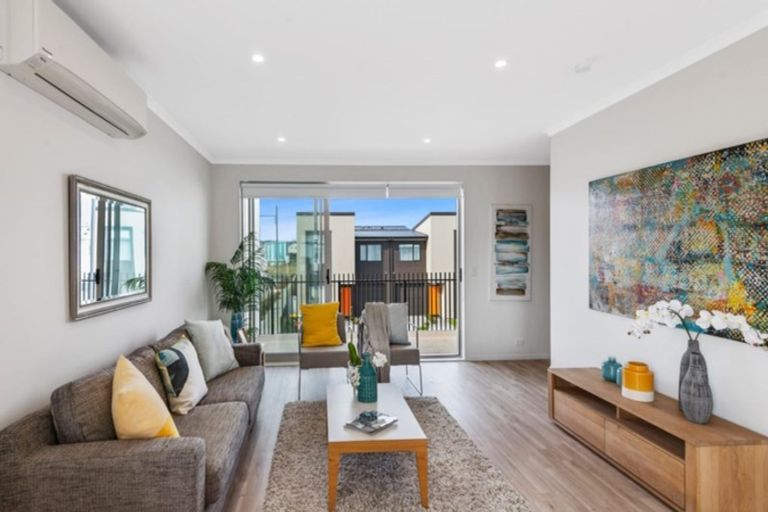 Photo of property in 22 Horo Road, Flat Bush, Auckland, 2019