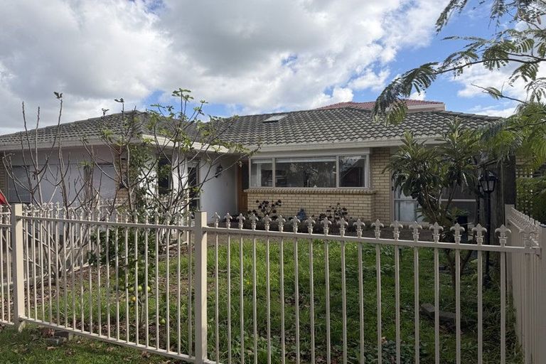 Photo of property in 5a Thurston Place, Bucklands Beach, Auckland, 2012