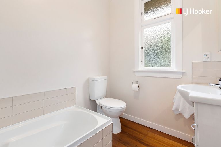 Photo of property in 29 Grandview Crescent, Opoho, Dunedin, 9010