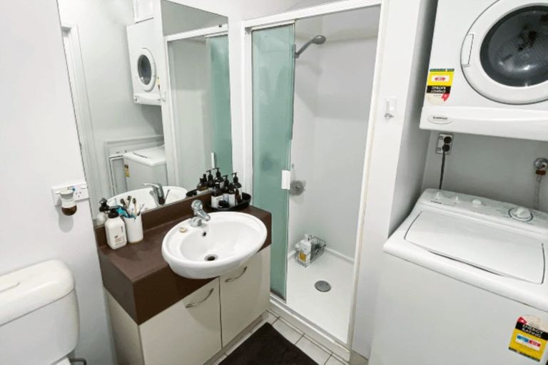 Photo of property in 304/3 Morningside Drive, Morningside, Auckland, 1025