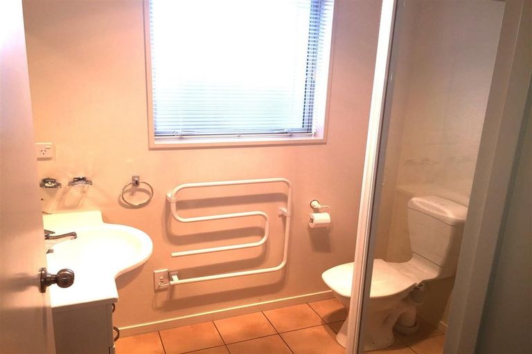 Photo of property in 35c Digby Place, Bromley, Christchurch, 8062