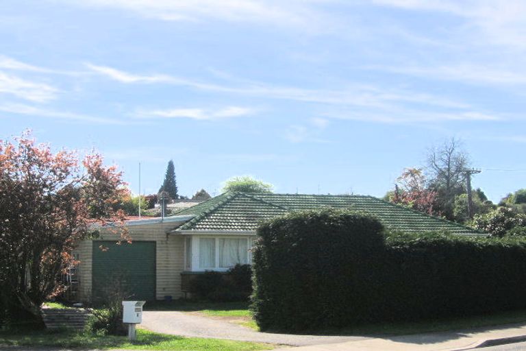 Photo of property in 1 Firth Place, Hillcrest, Rotorua, 3015