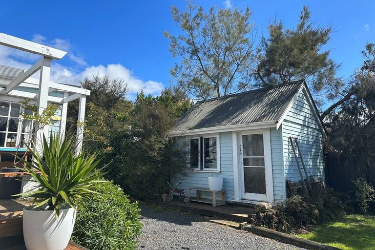 Photo of property in 92 Beach Road, Long Beach, Port Chalmers, 9081