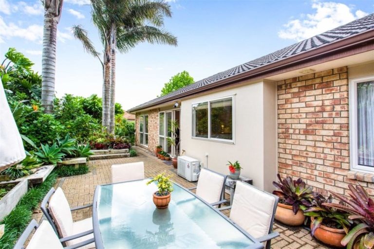 Photo of property in 77 Summerland Drive, Henderson, Auckland, 0612
