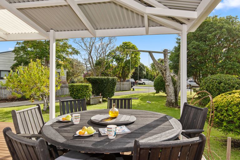 Photo of property in 12 Waimanu Place, Point Wells, Warkworth, 0986