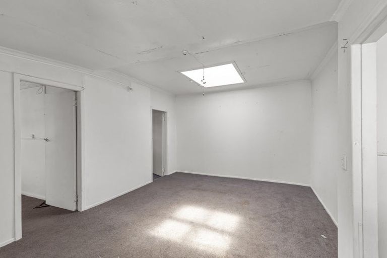 Photo of property in 28 Rhodes Street, Newtown, Wellington, 6021
