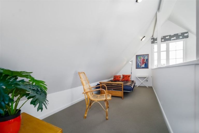 Photo of property in 11a Cologne Street, Martinborough, 5711