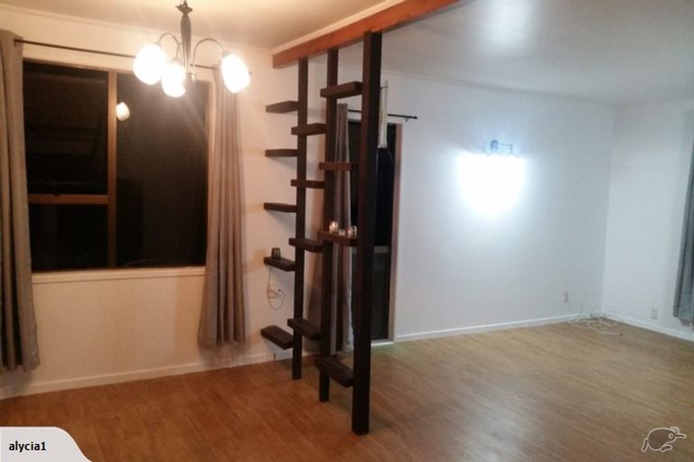 Photo of property in 5 Foley Place, Torbay, Auckland, 0632