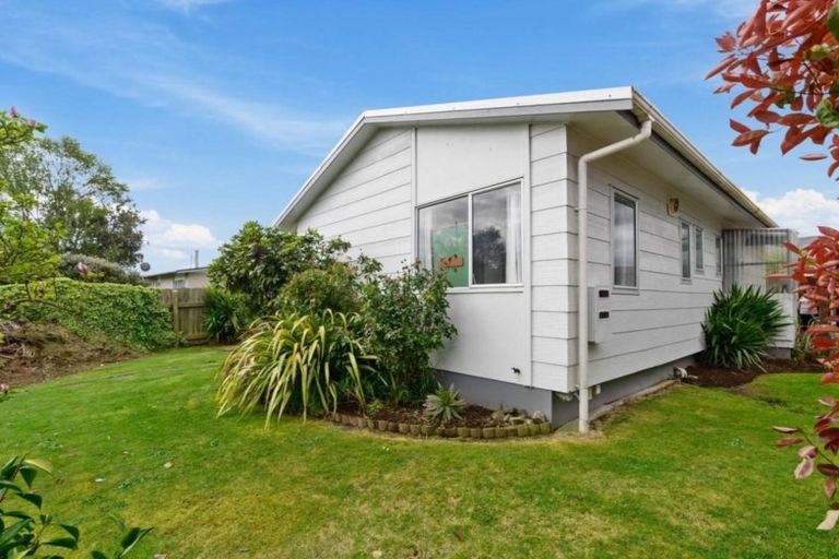 Photo of property in 4a Aspen Place, Owhata, Rotorua, 3010