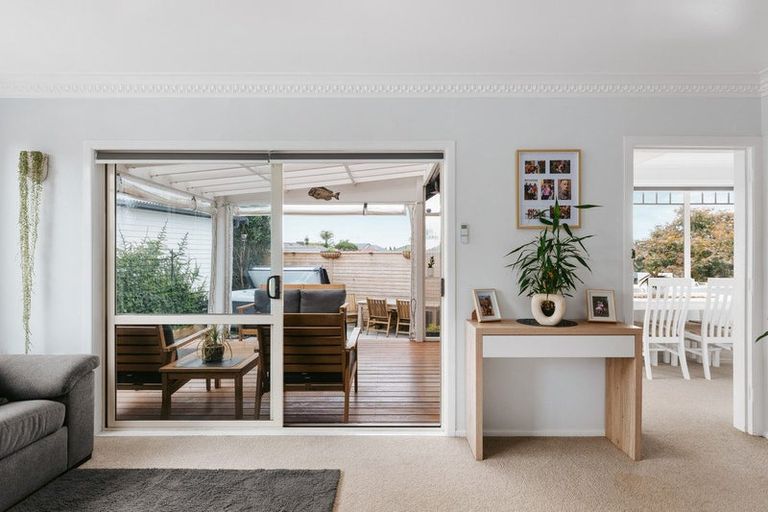 Photo of property in 6 Grantleigh Way, Pyes Pa, Tauranga, 3112