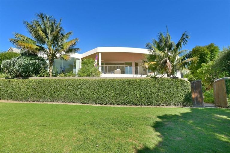 Photo of property in 20 Pacific Parade, Army Bay, Whangaparaoa, 0930