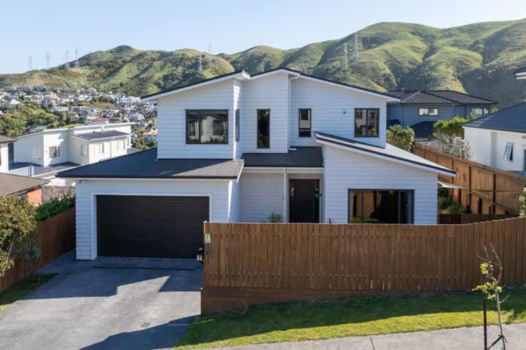 Photo of property in 26 Mauldeth Terrace, Churton Park, Wellington, 6037