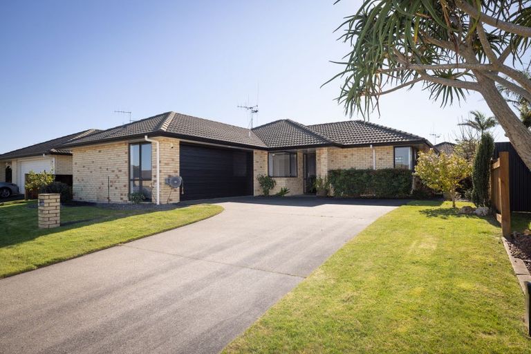 Photo of property in 723 Gloucester Road, Papamoa Beach, Papamoa, 3118