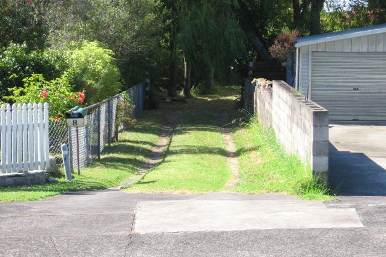 Photo of property in 8 Denyer Place, New Lynn, Auckland, 0600