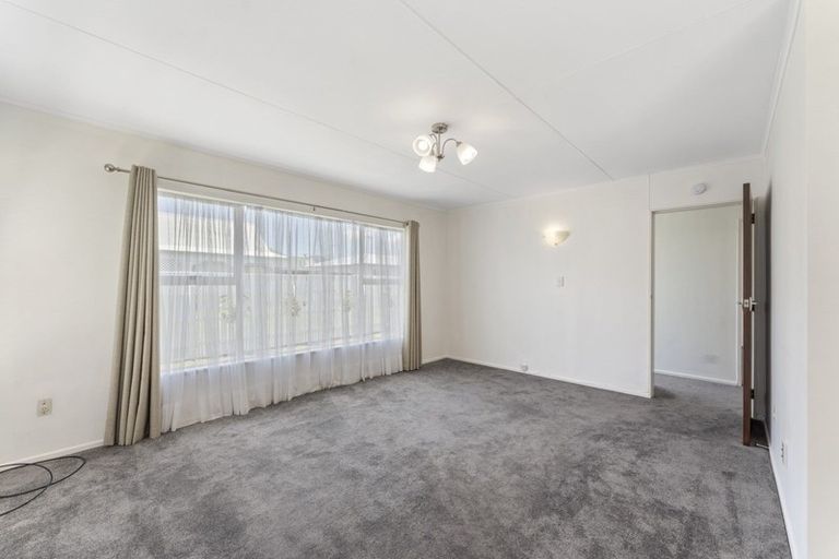 Photo of property in 8a Tasman Street, Levin, 5510